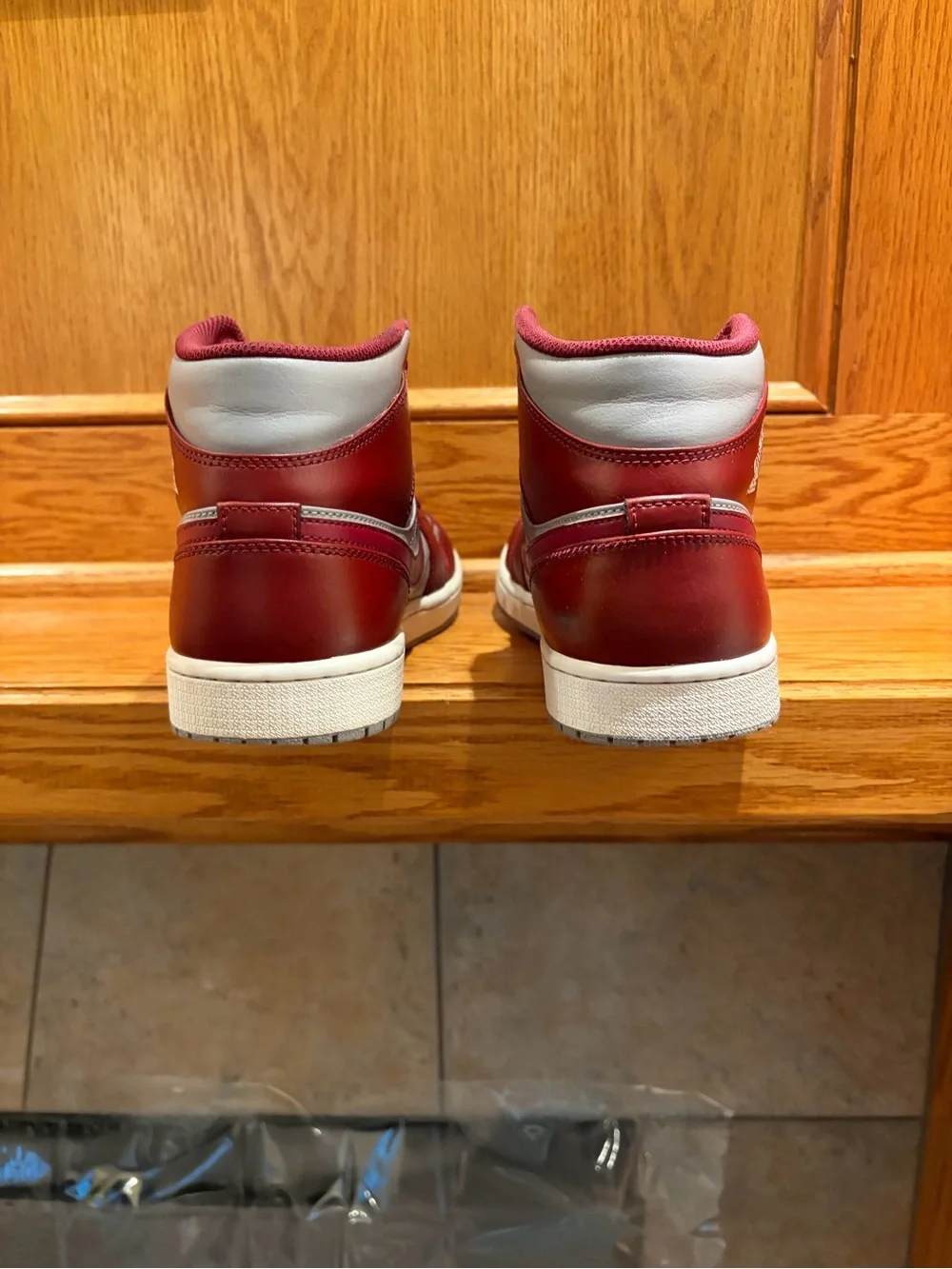 Size 10 Jordan 1 Mid Men's Mid-Top Sneakers - Grey and Burgandy